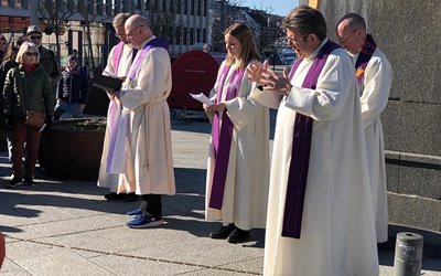 12dd0fda7-ad16-4022-9eeb-46ea0b8705c1