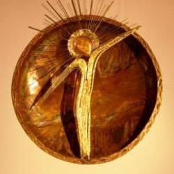 Gudstjeneste med dåp ved pastor Susan G. Mati, Vigdis-Merete Rønning, Runar Johansen og Audun Frode Ringkjøb. Kirkekaffe