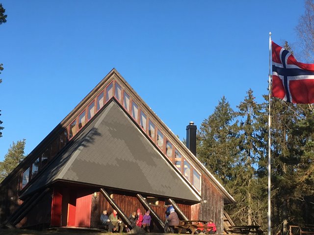 Gudstjeneste søndag 26. april kl. 12.00 