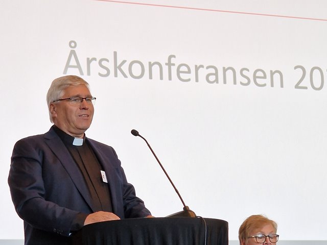 FYLT AV ÅNDEN!