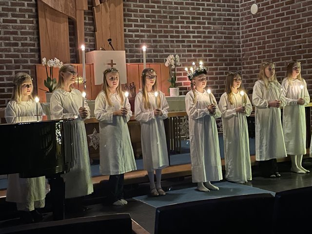 Stemningsfull lysmesse