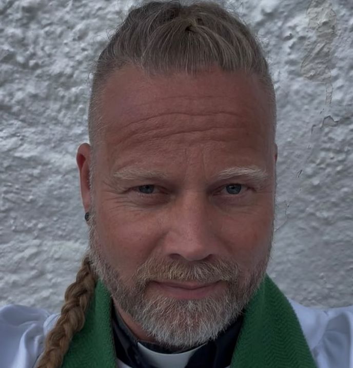 Temagudstjeneste: 'Et naturlig liv med en overnaturlig Gud! 'Fellessamling med African Open Doors. Gjest: Marcus Emanuel Olsson, gateprest og kroprest i Gøteborg.  Bevertning med internasjonal mat.